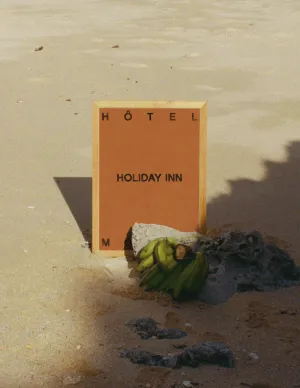 Htel Magique - Holiday Inn Orange -Art Print